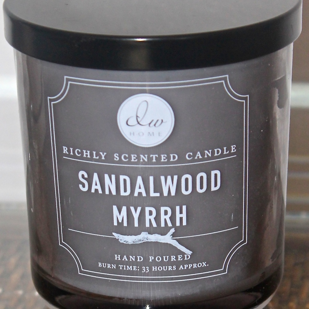 DW HOME CANDLE SANDALWOOD MYRRH RICHLY SCENTED